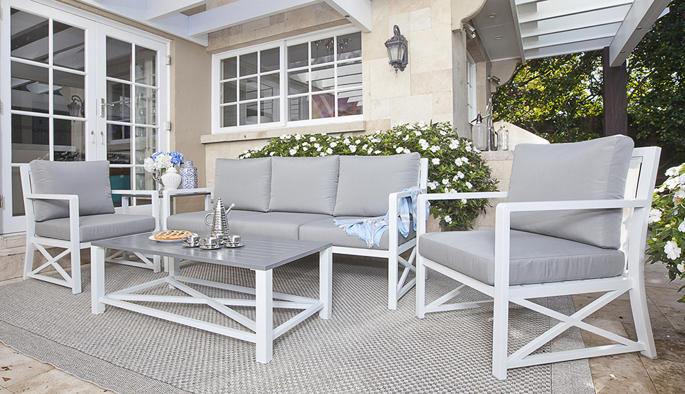 Shelta Bridgeport 5 Piece Casual Setting