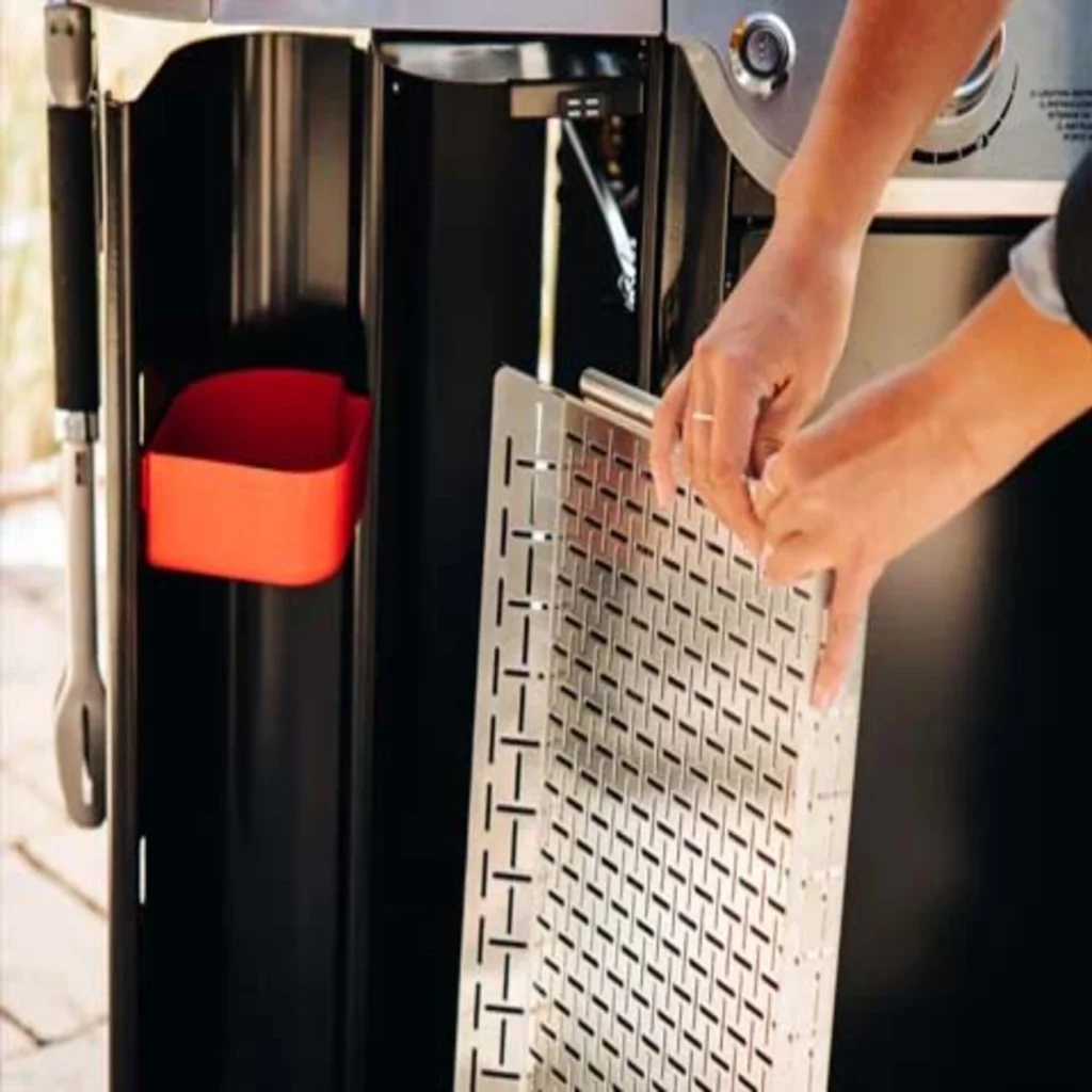 genesis-grill-locker