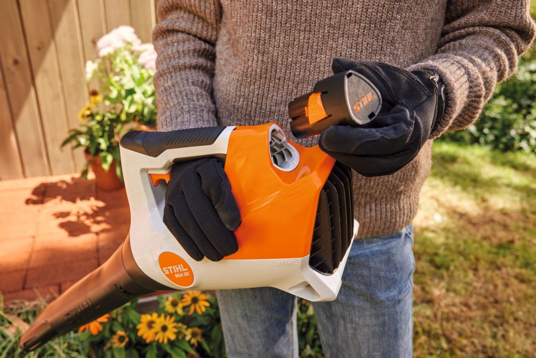 Stihl - AS - Battery Blower - BGA 30 - KIT (Includes x2 Batteries & Charger) - Image 10