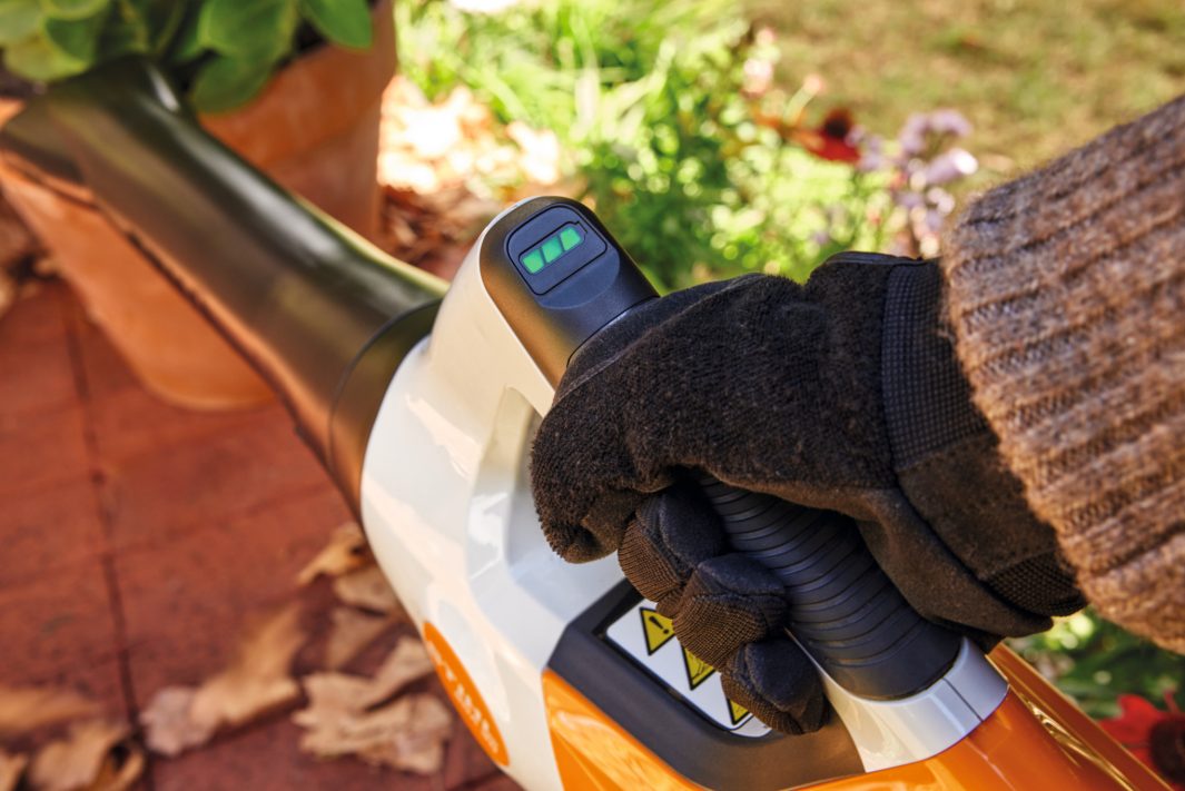 Stihl - AS - Battery Blower - BGA 30 - KIT (Includes x2 Batteries & Charger) - Image 11